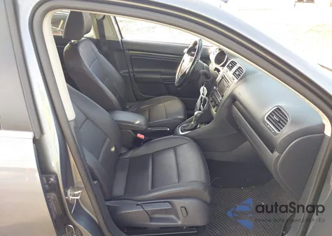 2012 Volkswagen Jetta Sportwagen 2.0L Tdi z USA, uszkodzony, nr VIN 3VWPL7AJXCM668196